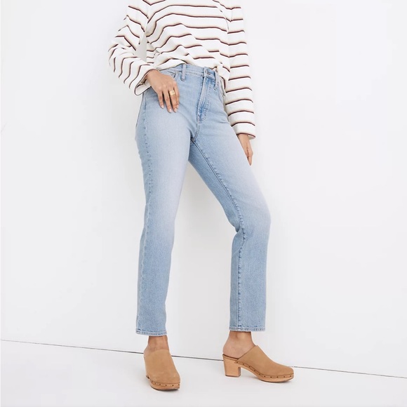 Madewell • Raw Hem Lightwash Jean - Picture 16 of 16